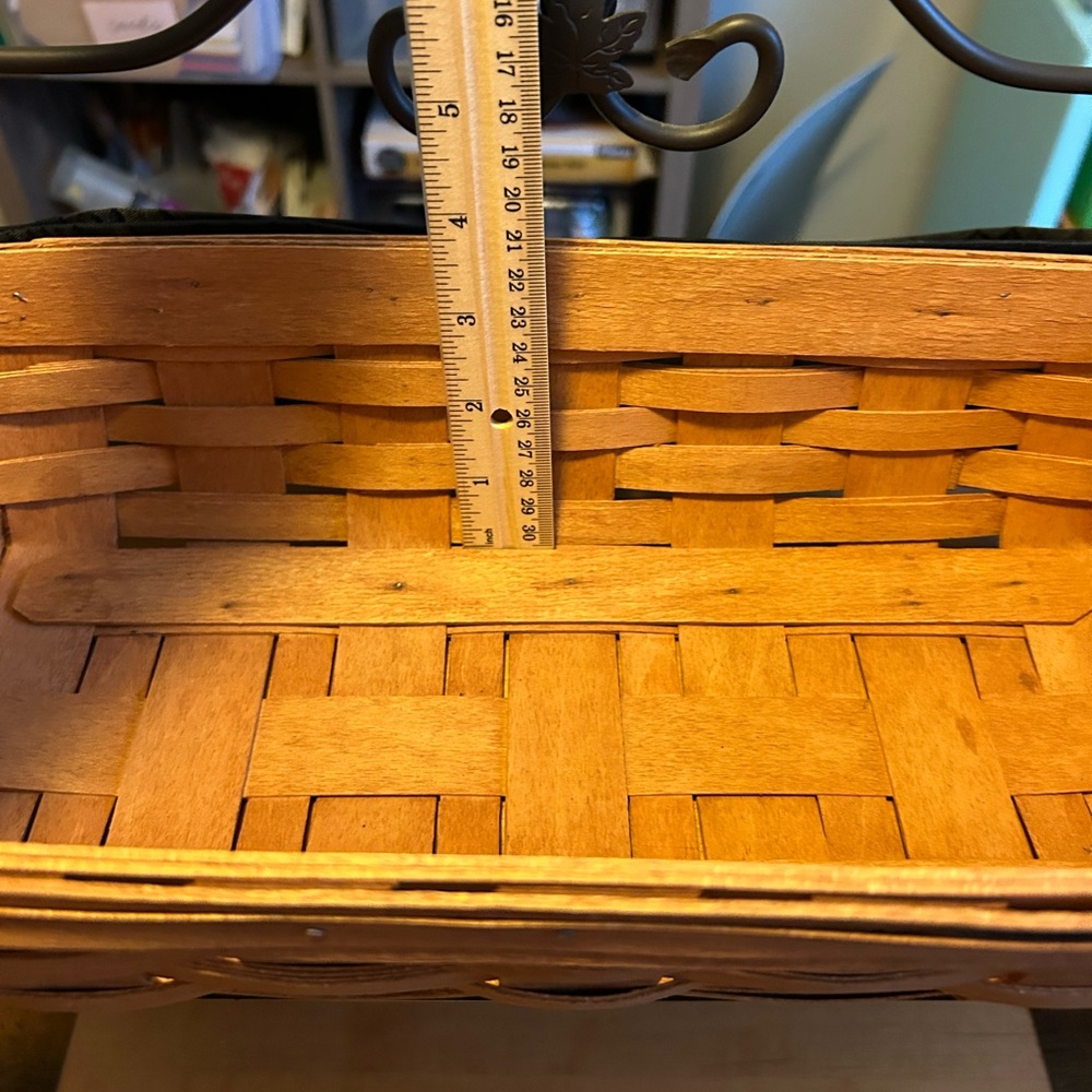 Longaberger Warm Brown Woven Basket - Picture 9 of 9